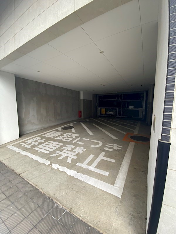パークハビオ恵比寿の駐車場