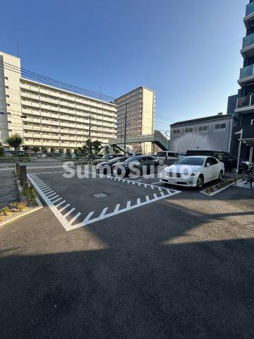 プレサンス塚本ミッドネクストの駐車場|駐車場完備です