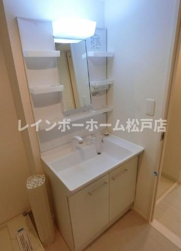 仲介手数料（賃料の1.10ヵ月）の50％OFF対象物件！の洗面所|使いやすい洗面所です
