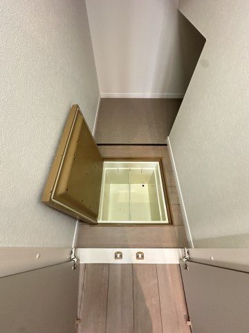 住吉5丁目戸建の収納