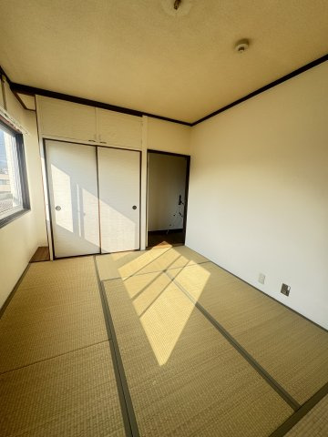 オオタニサンクレバーの和室