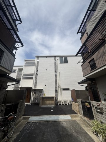 クリエオーレ元浜町の外観