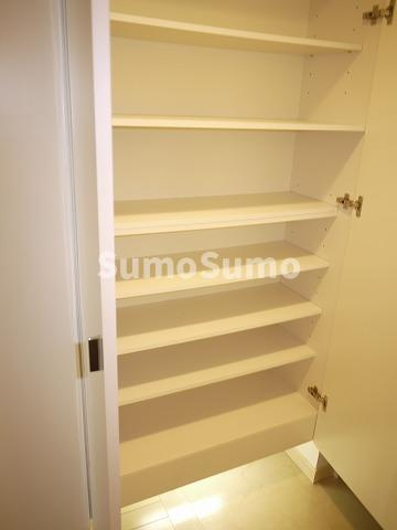 サムティ三宮レガニールの収納