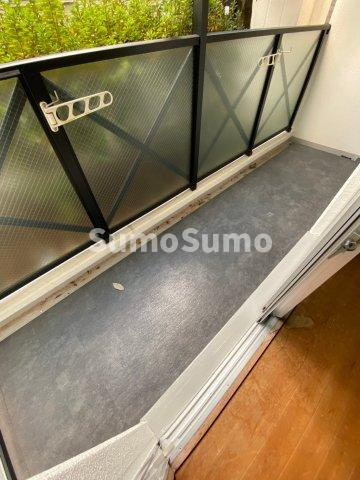 ミモザの館のバルコニー