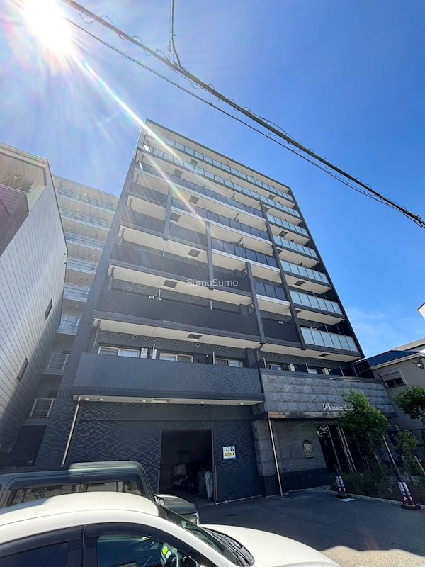 プレサンスOSAKA DOMECITYスクエアの外観