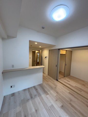 LiveCasa天満橋の居間・リビング
