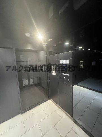 プレミアムキューブ新中野のロビー
