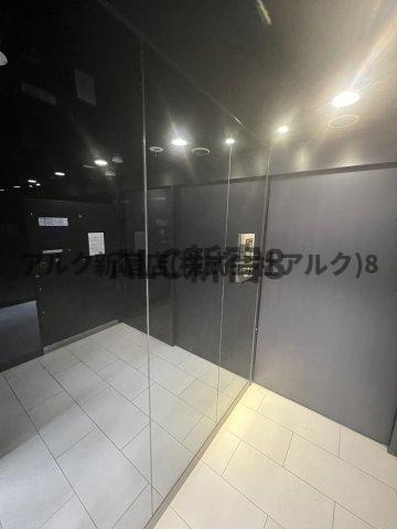 プレミアムキューブ新中野のロビー