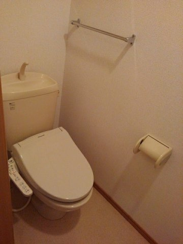 グリーンアヴェニューのトイレ|コンパクトで使いやすいトイレです