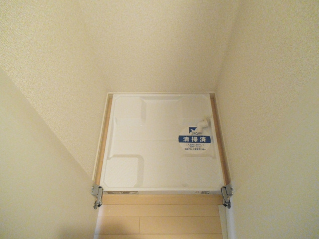 スカイコート浮間ガーデンの設備|室内洗濯機置場完備☆戸を閉めて隠せます！
