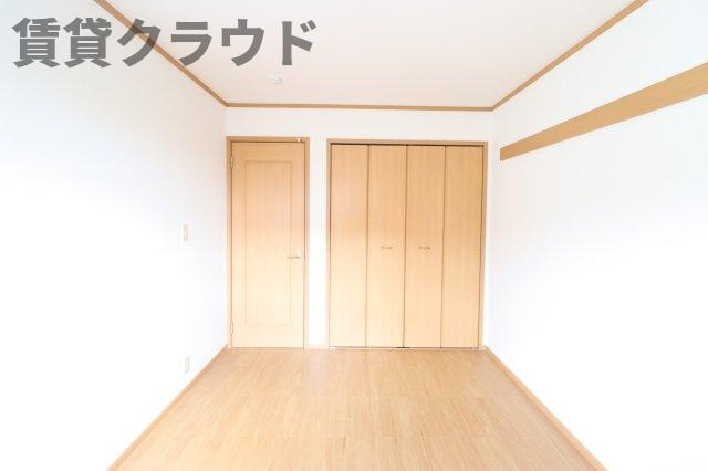 インペリアルＢの寝室|落ち着いた色調の寝室です