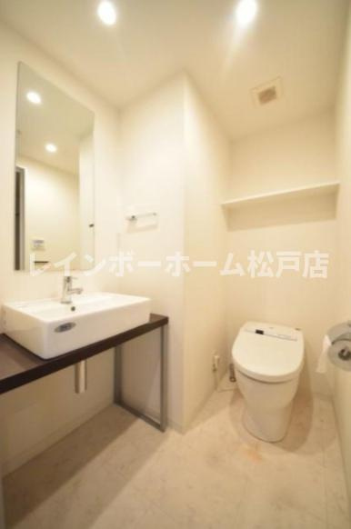 Rising place 松戸の独立洗面台