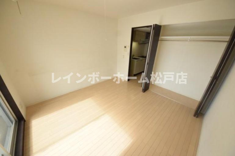 Rising place 松戸の居間・リビング