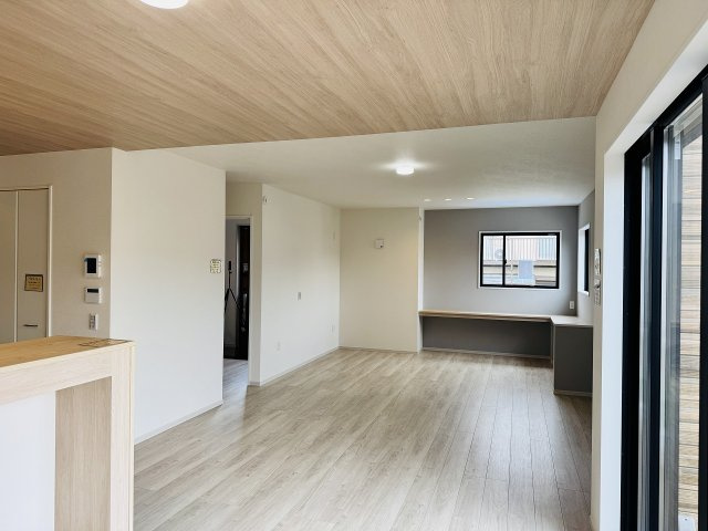 八王子市　片倉町　新築一戸建て　２５期の内装|～23.7帖の明るく開放感のあるLDK、家族団欒の時間をお過ごしいただけます～