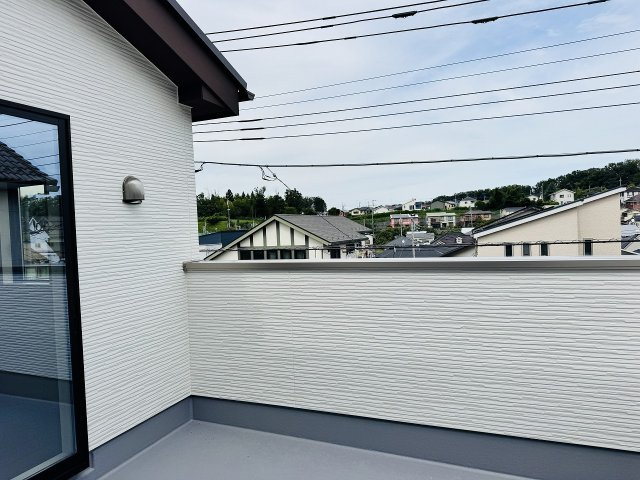 八王子市　片倉町　新築一戸建て　２５期のバルコニー|～開放感のあるバルコニー　ベランピングもできそうな広さです～