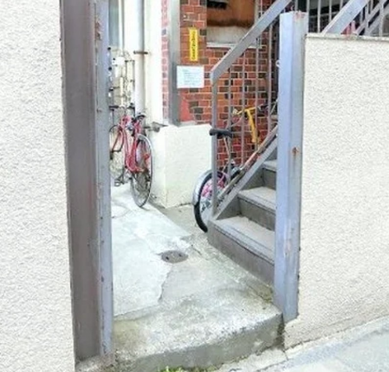 三喜マンションのエントランス