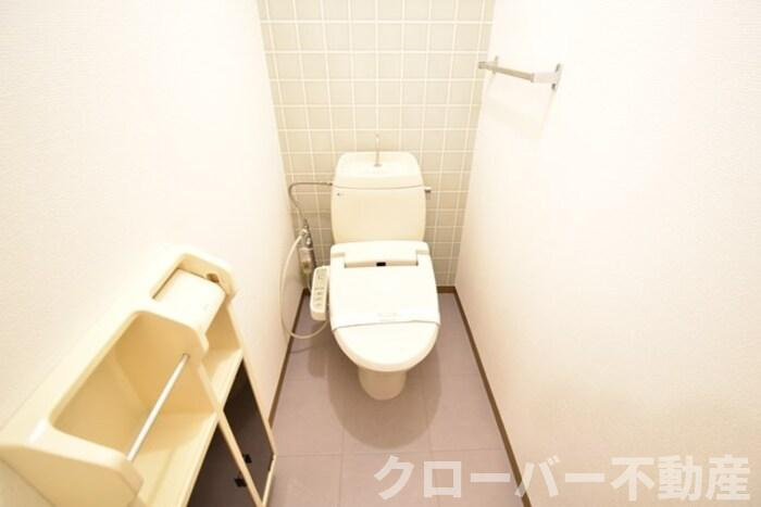 ベルコート B棟のトイレ|温水洗浄暖房便座