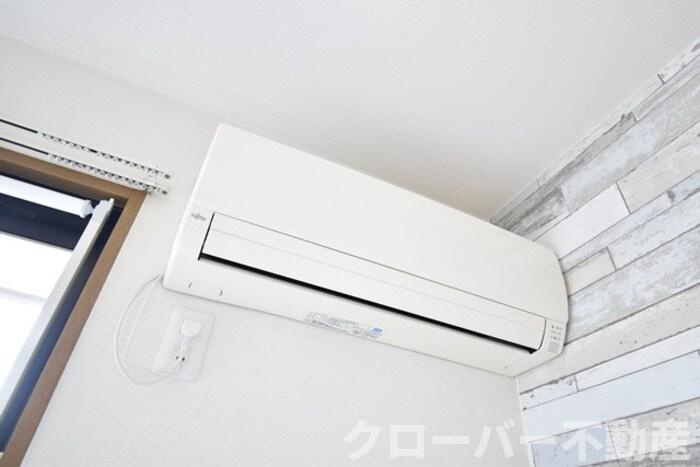 ベルコート B棟の洋室|備付エアコン（南洋室６帖）