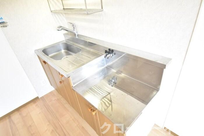 ベルコート B棟のキッチン|キッチン（角度違い）
