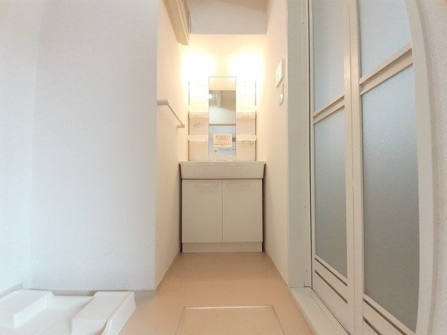 ベストハウス金の隈の独立洗面台