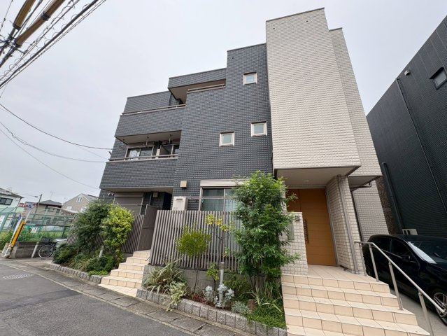 川崎市多摩区中野島６丁目の賃貸マンションのエントランス