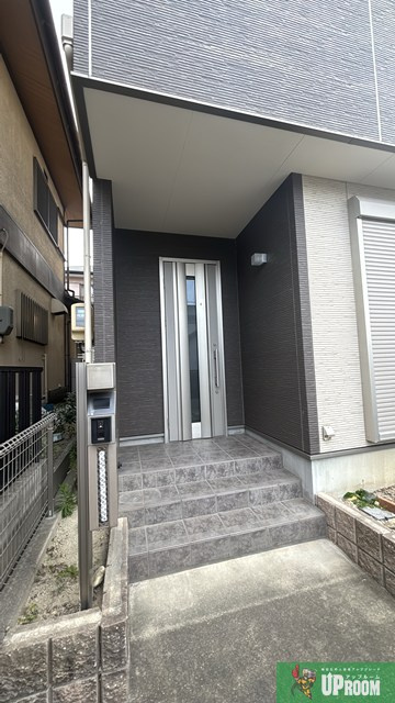 勝川戸建のエントランス