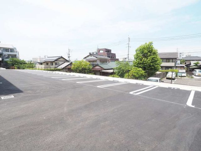 【駐車場】 | ハーモニーガーデン小文字Ⅰ | 駐車場に車を止められます