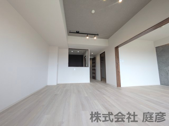 【居間・リビング】の画像