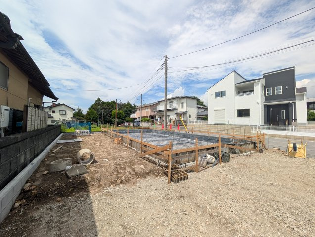 【区画図】 | リナージュ高崎市箕郷町西明屋01期ー① | 開放的な角地に面した1棟！
カースペースは並列3台駐車可能！