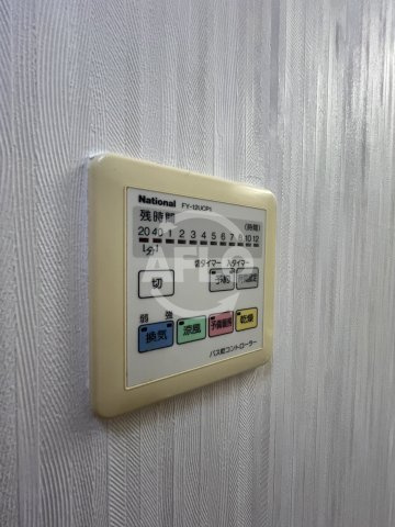 Doクレスト新大阪の洗面所|浴室乾燥機