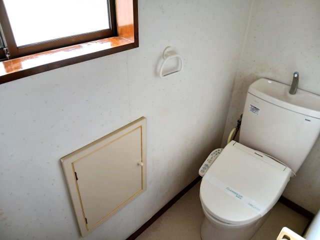 寄居町富田　貸家のトイレ|2Fトイレ