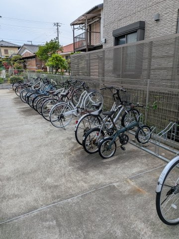 【その他共用部分】 | Ｓ－ＦＯＲＴ船橋海神Ｅａｓｔ | 自転車置き場です