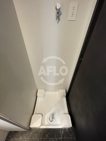 大阪市福島区海老江２丁目の賃貸マンションの洗面所|S-RESIDENCE福島diverse　洗濯パン