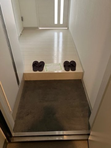 ＯＮＥ三ノ輪の玄関