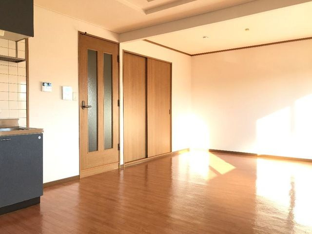 コンフォール久華Ⅱ　　　刈谷市の賃貸はクラスホーム刈谷店の居間・リビング