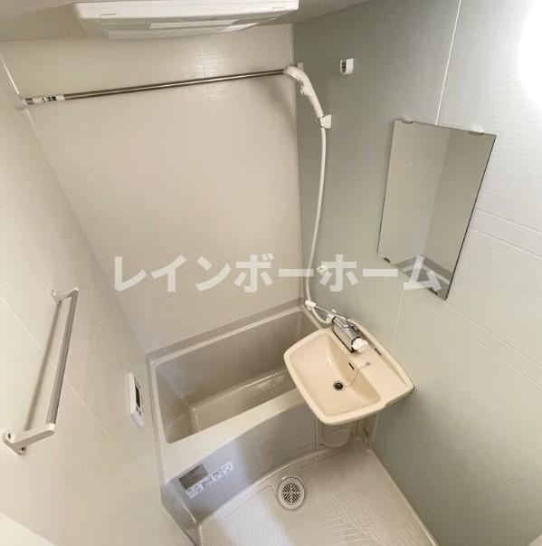 メルディア二和西4丁目の浴室