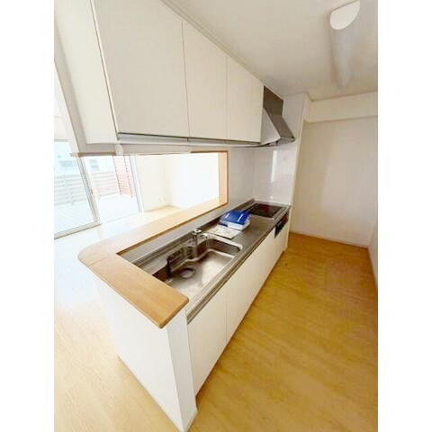 横浜市戸塚区名瀬町のアパートのキッチン|人気のカウンターキッチン♪
