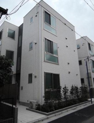 フェリーチェ東高円寺Ⅲのエントランス