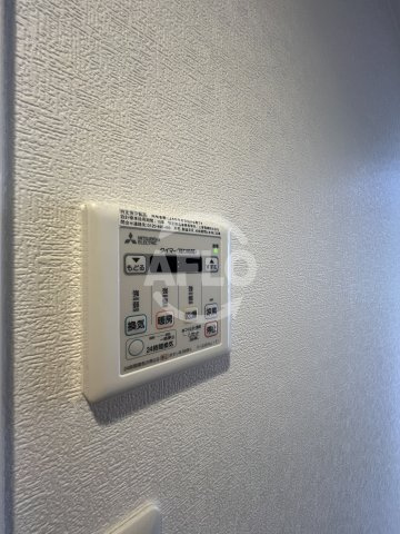 シャインビュー新大阪の洗面所|シャインビュー新大阪　浴室乾燥機