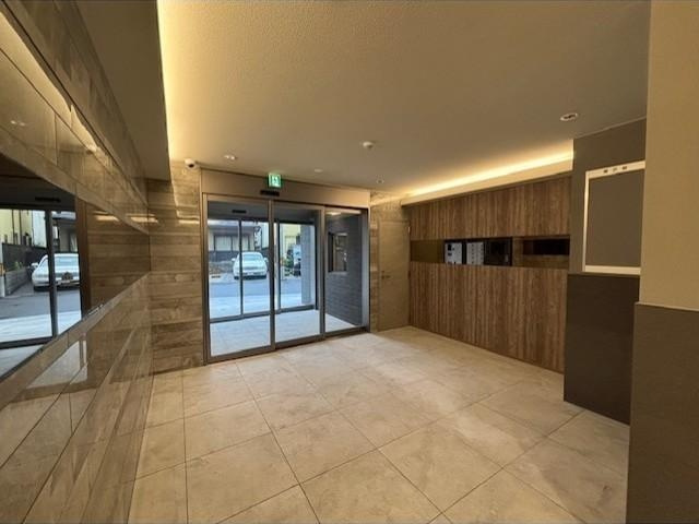 ブロード東灘深江駅前レジデンスのエントランス