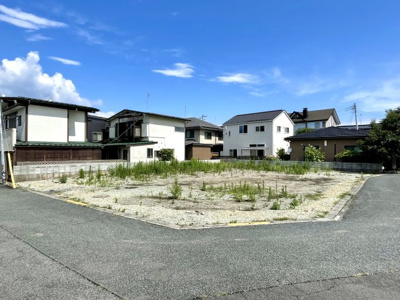 【前面道路含む現地写真】 | 【宅地分譲】　山形市城北町1丁目　全2区画 | 前面道路約5.6mです♪