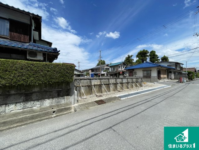 彦根市後三条町　第8期　新築一戸建ての外観|周辺は落ち着いた街並みの住宅地！子育てがしやすい住環境です！まだ未完成ですが、現地でしかわからない事もございます。是非一度ご覧ください。