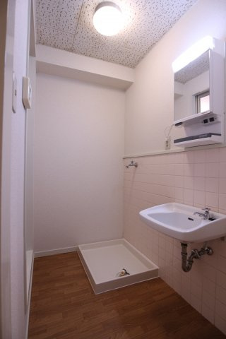 ハニーサイド塩屋の洗面所