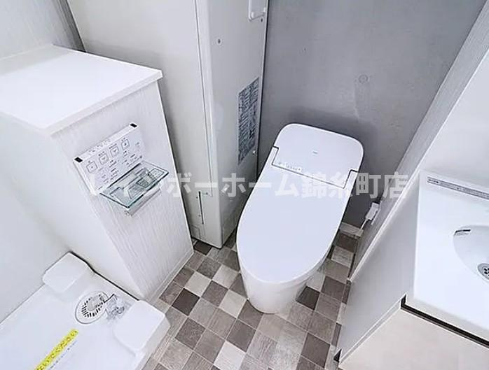 COCOCUBE北千住 のトイレ