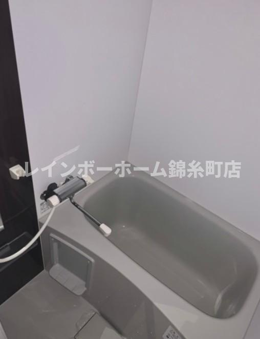 グランシャリオ金町の浴室