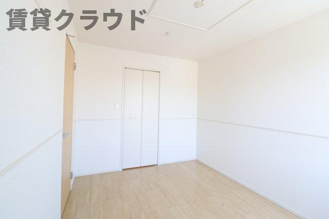 アンソレイエⅥの洋室|明るい洋室です