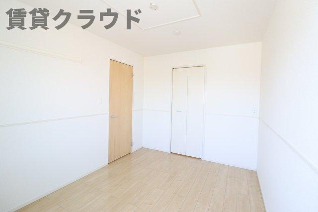 アンソレイエⅥの洋室|広々とした洋室です