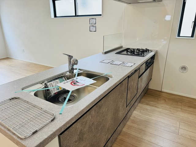 八王子市　本町　新築一戸建て　５期のキッチン|～使い勝手良くスタイリッシュなオープンキッチン～