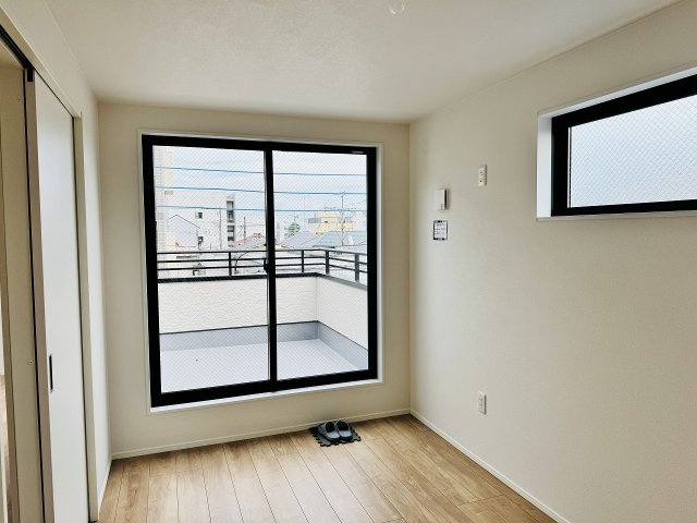八王子市　本町　新築一戸建て　５期の子供部屋|～2階5.6帖の洋室です～