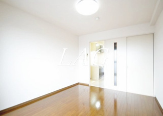 【居間・リビング】 | イグレック立川 | 洋室のお部屋です。
